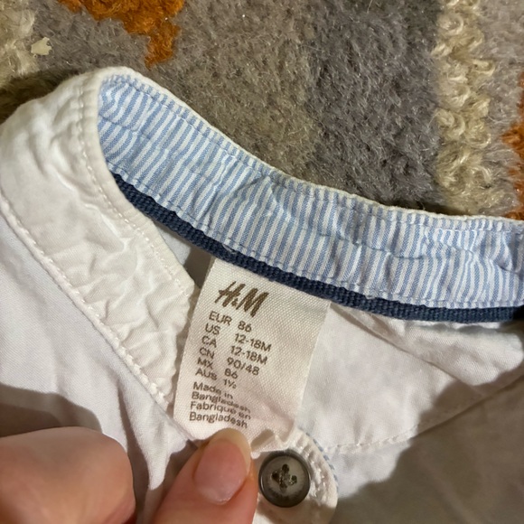 Baby boys button downs 12-18 month - Picture 8 of 8